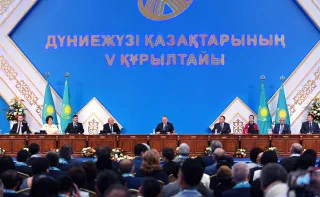 Капитал - Нурсултан Назарбаев переизбран председателем Всемирной ассоциации казахов