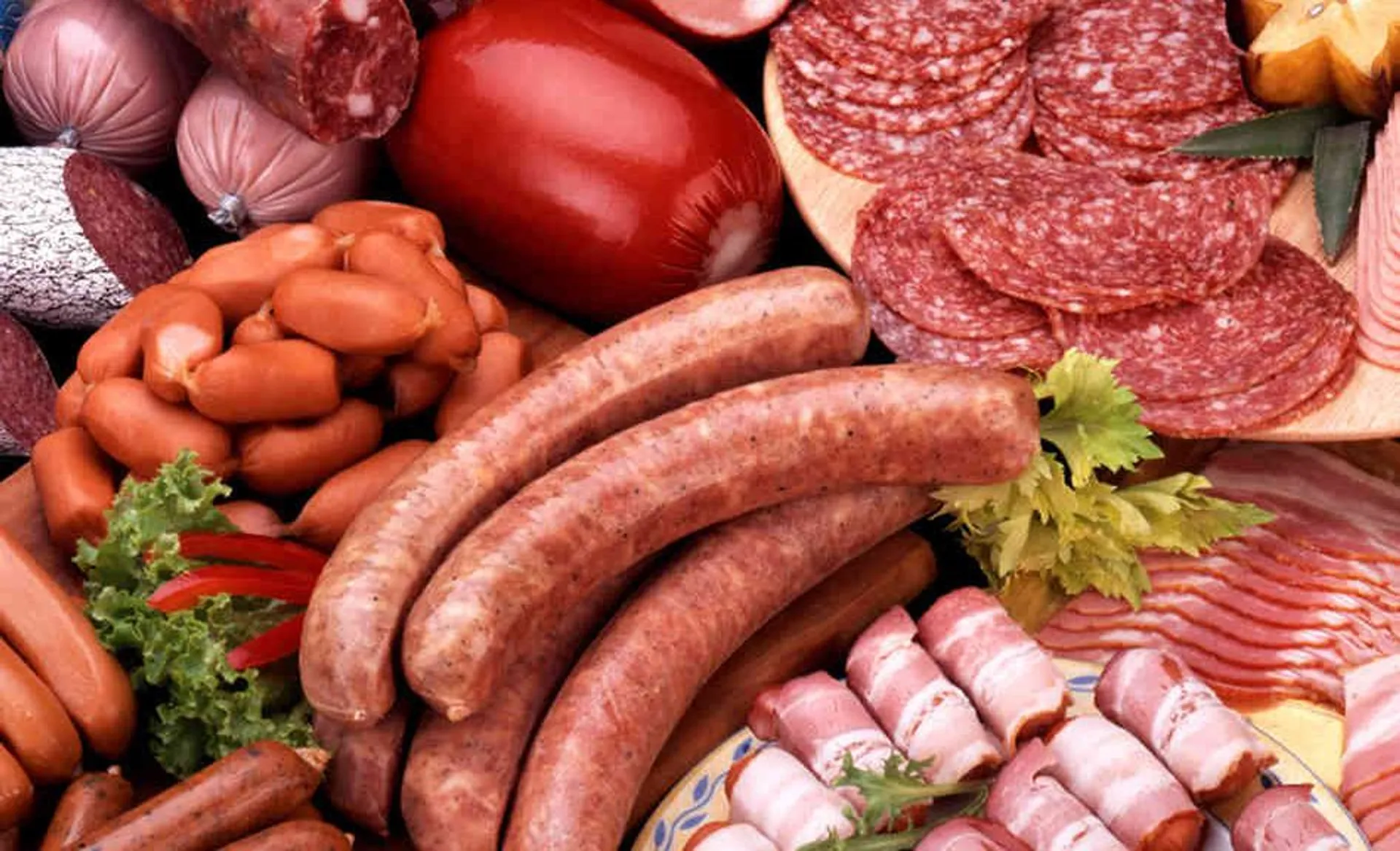 Капитал - Из магазинов изымают некачественные мясные продукты