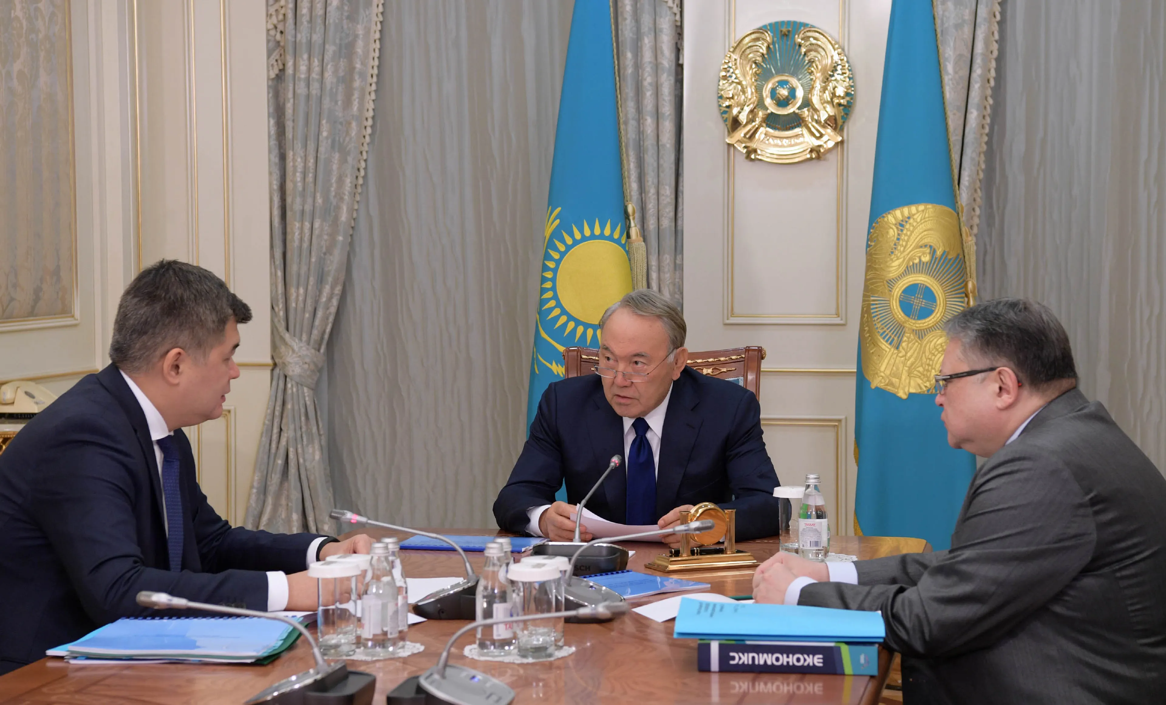 Капитал - Президент поручил разобраться с ценами на лекарства