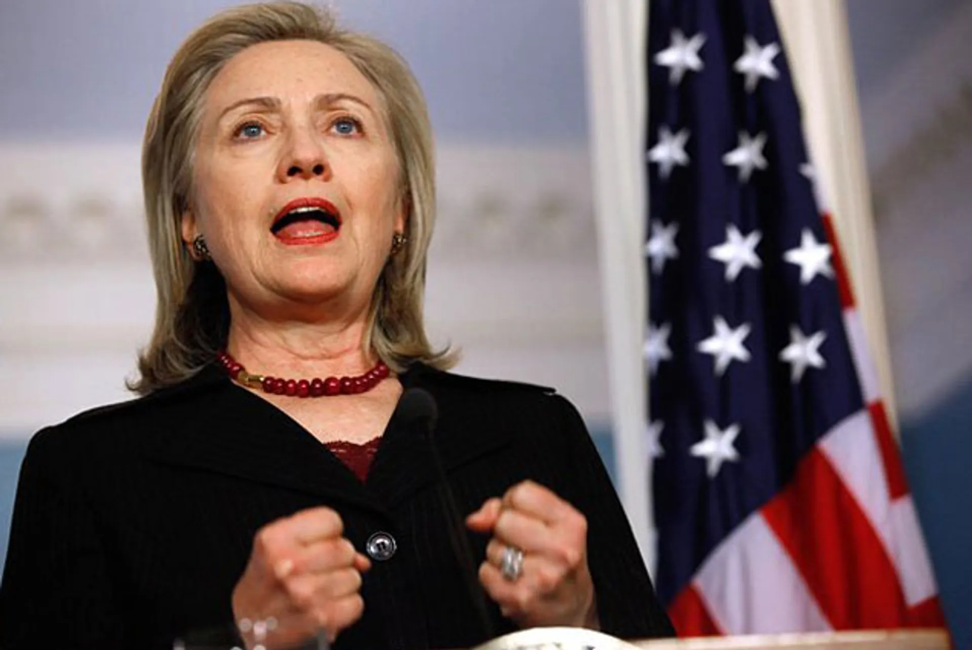 Капитал - Хиллари Клинтон потерпела поражение на праймериз в Мичигане