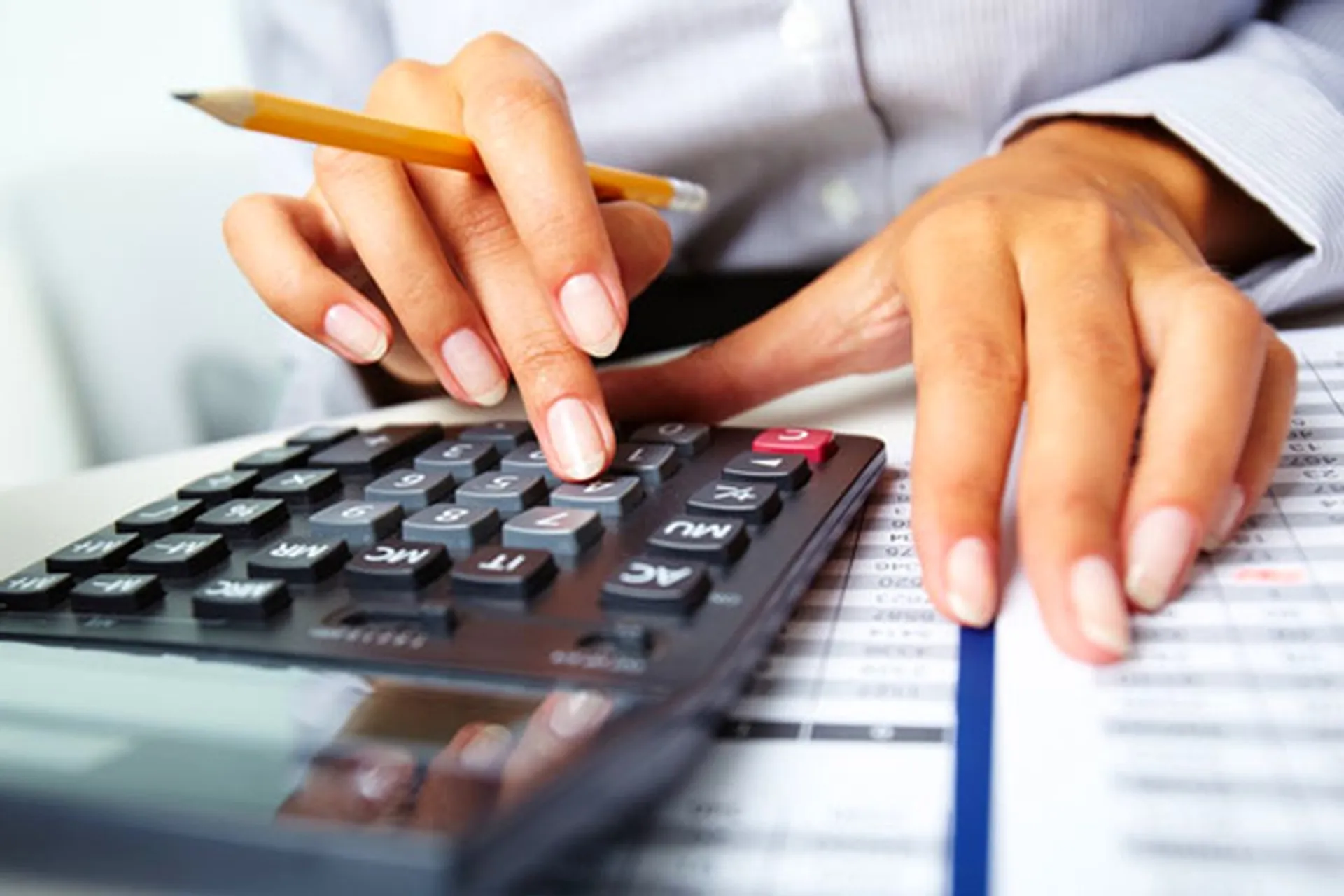 Капитал - Монополисты снизят тарифы суммарно на 20,3 млрд тенге