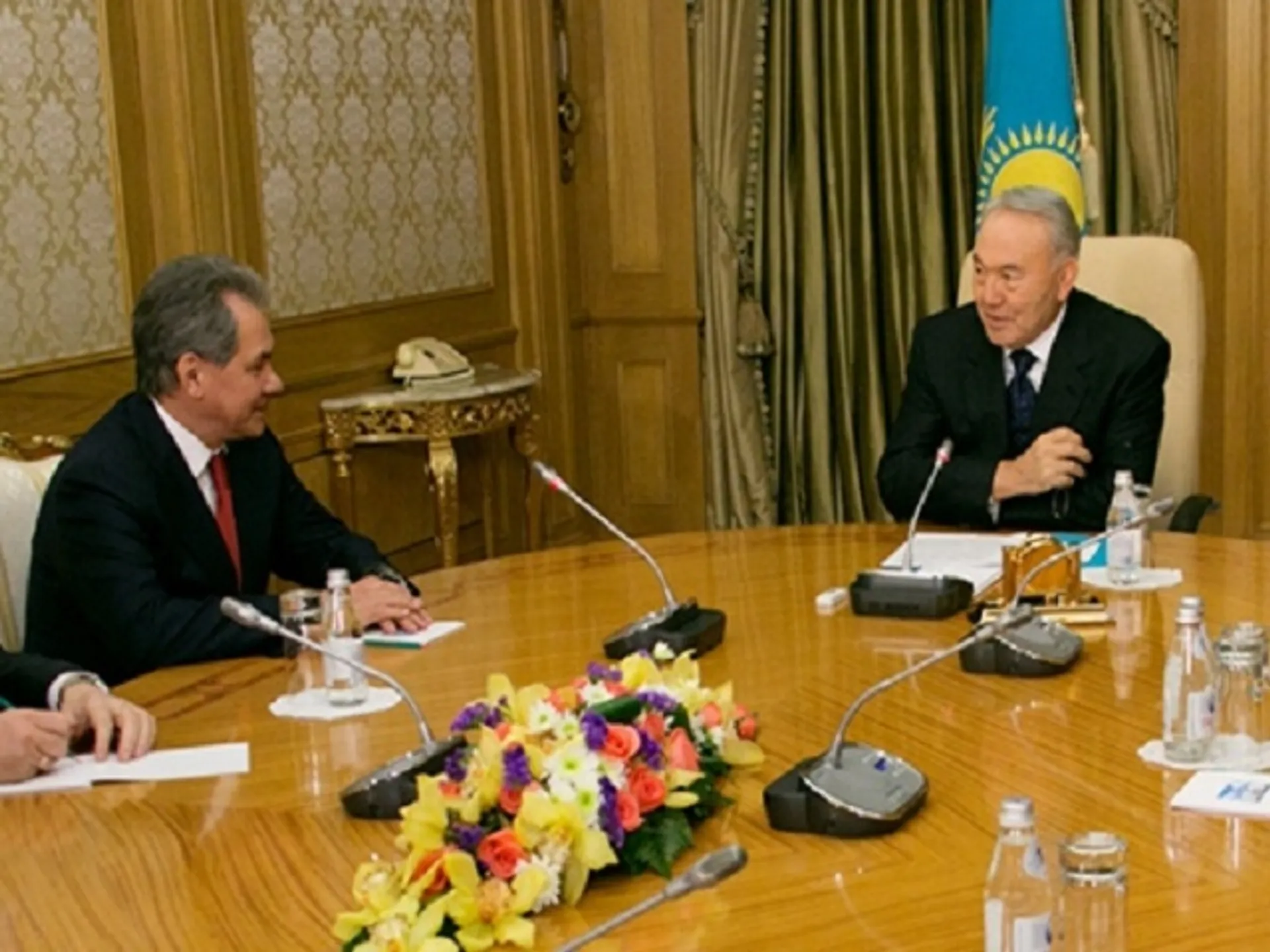 Капитал - Шойгу встретится в Астане с Назарбаевым