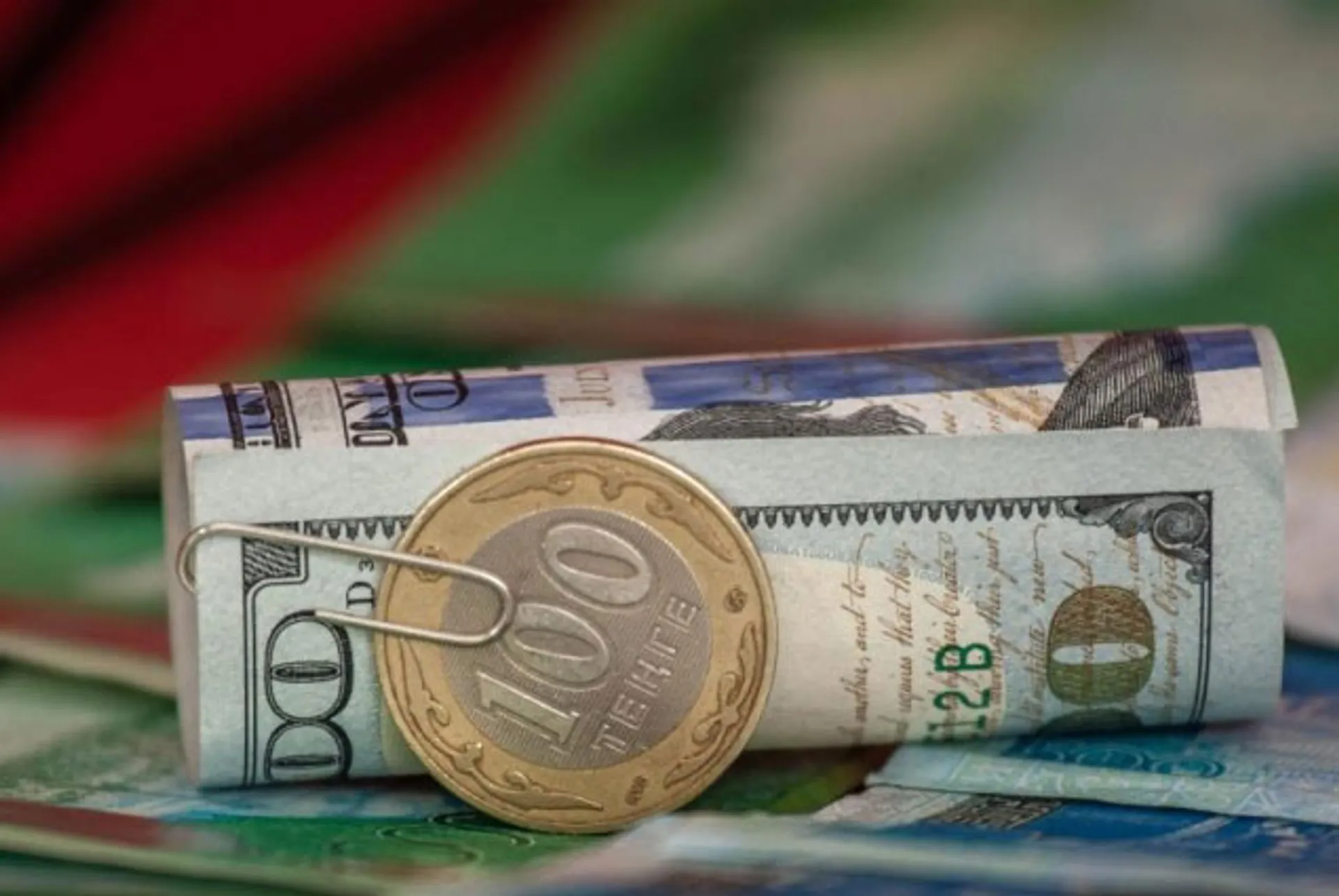 Капитал - В октябре доходы казахстанцев увеличились на 7,7%