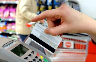 Капитал - Банк Астаны вводит ограничения на безналичные платежи