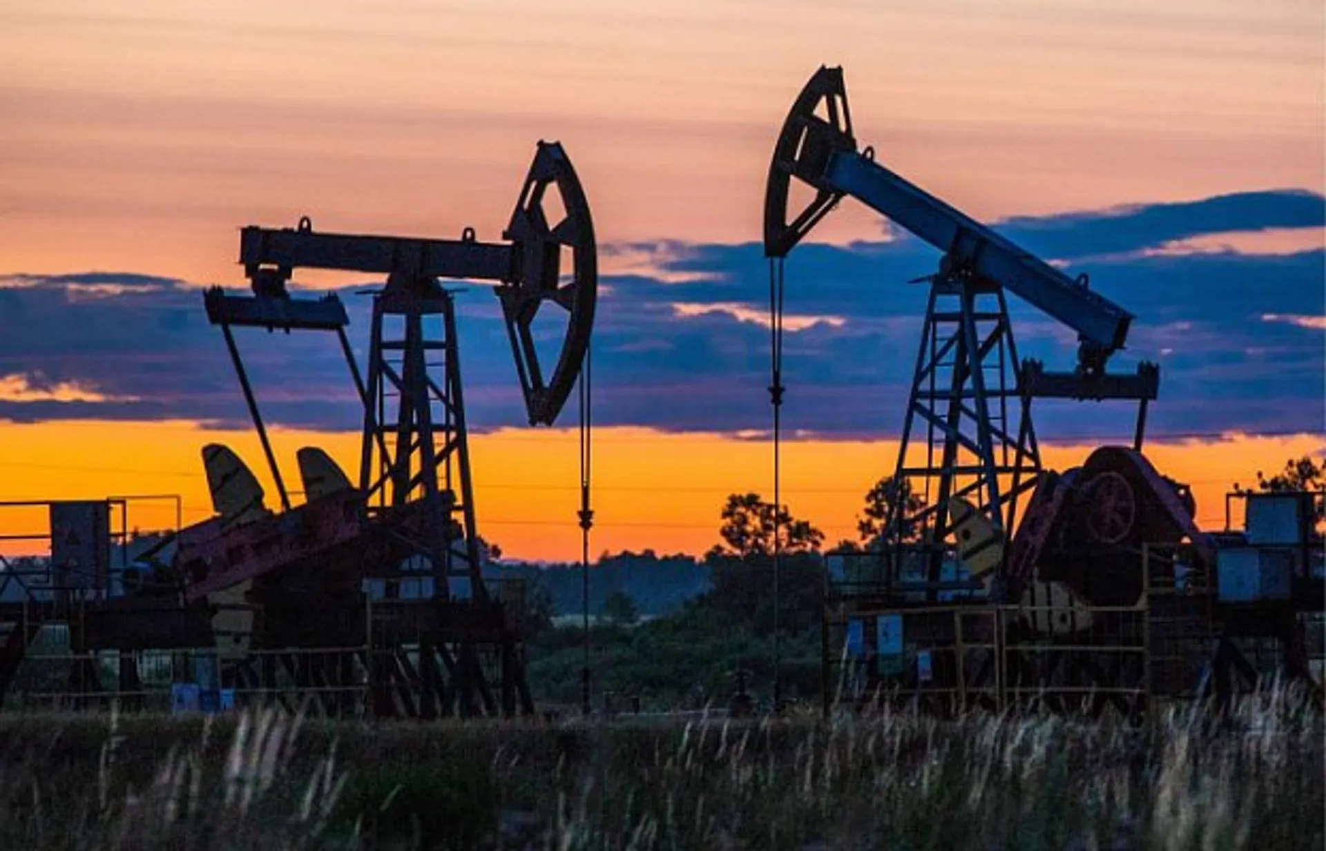 Капитал - Пошлину на экспорт российской нефти понизят с 1 июля на 9%