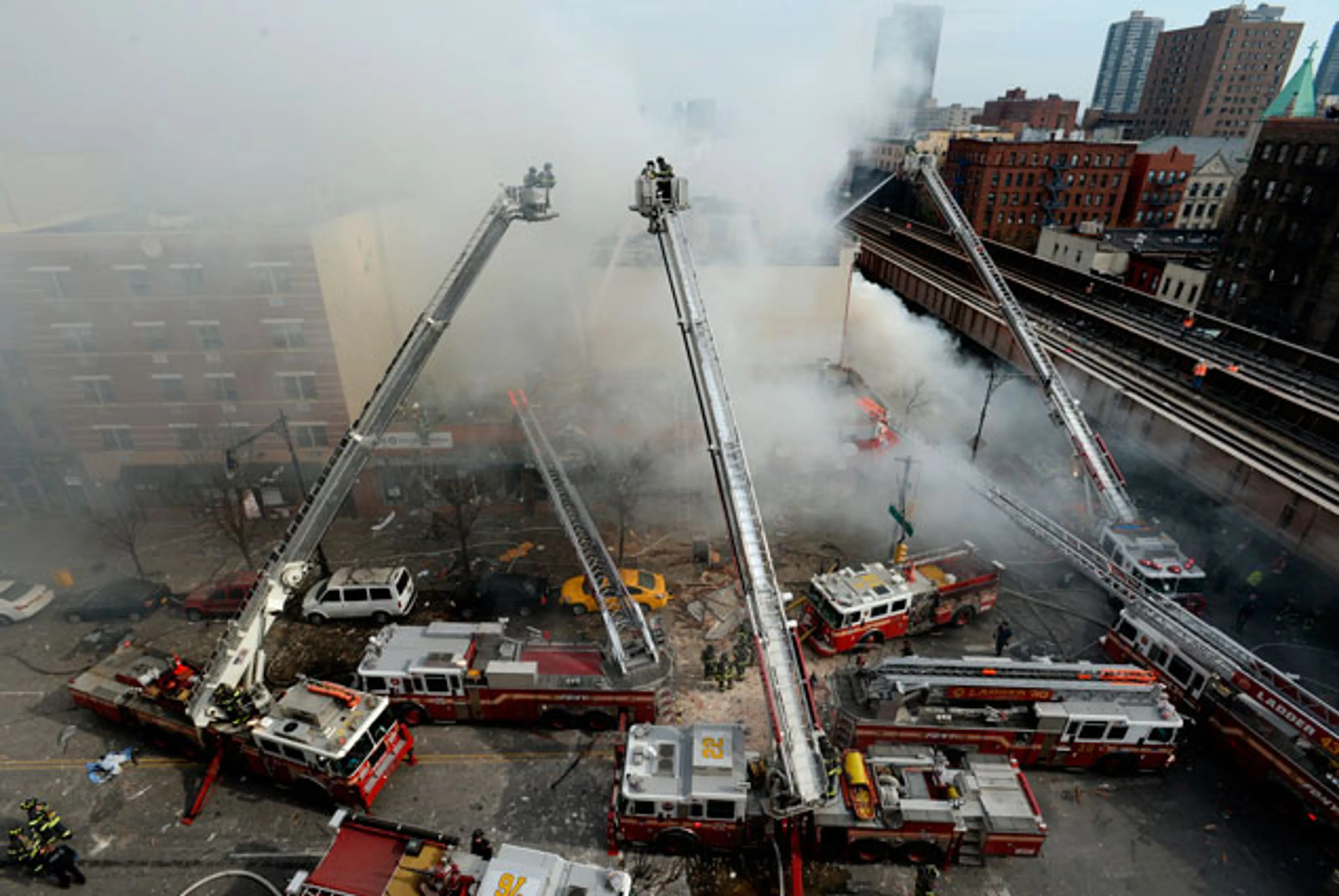 Капитал - Количество жертв взрыва дома в Нью-Йорке возросло