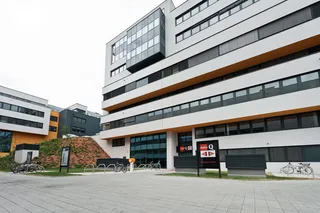 Капитал - В Вене продолжается продажа бизнес-центра Рахата Алиева