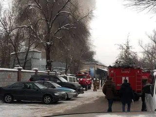 Капитал - В центре Алматы горят складские помещения