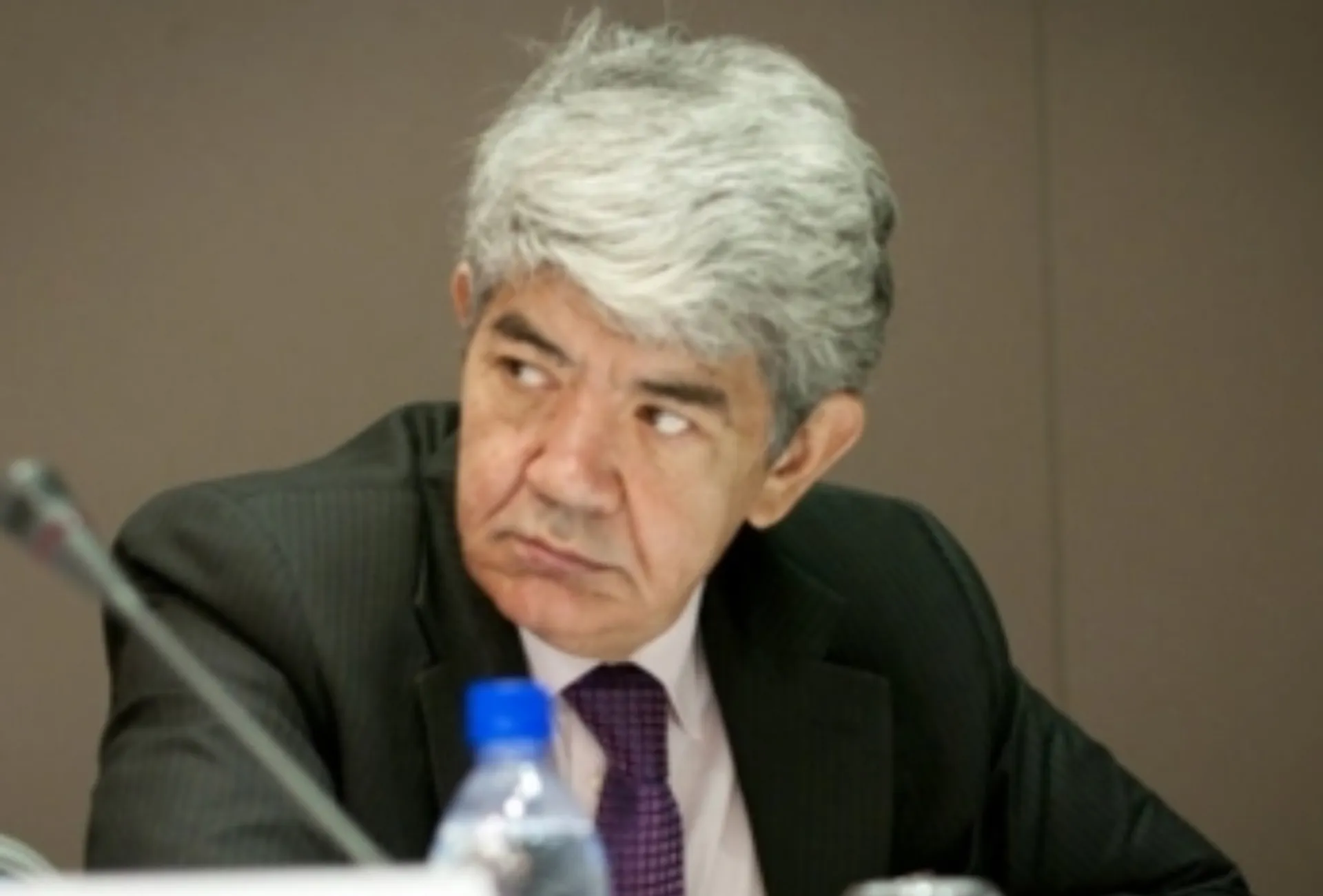 Капитал - Елеусизов вызвал Есимова на поединок