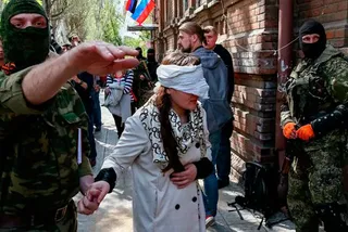 Капитал - Артиллерия и авиация обстреливают Славянск и Краматорск