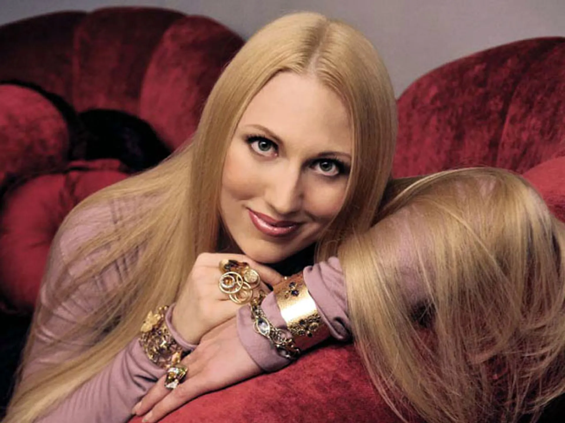 Капитал - Антонине Бабосюк вернули 1,5 тонны золотых украшений