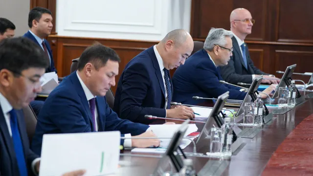 Фото: пресс-служба правительства
 