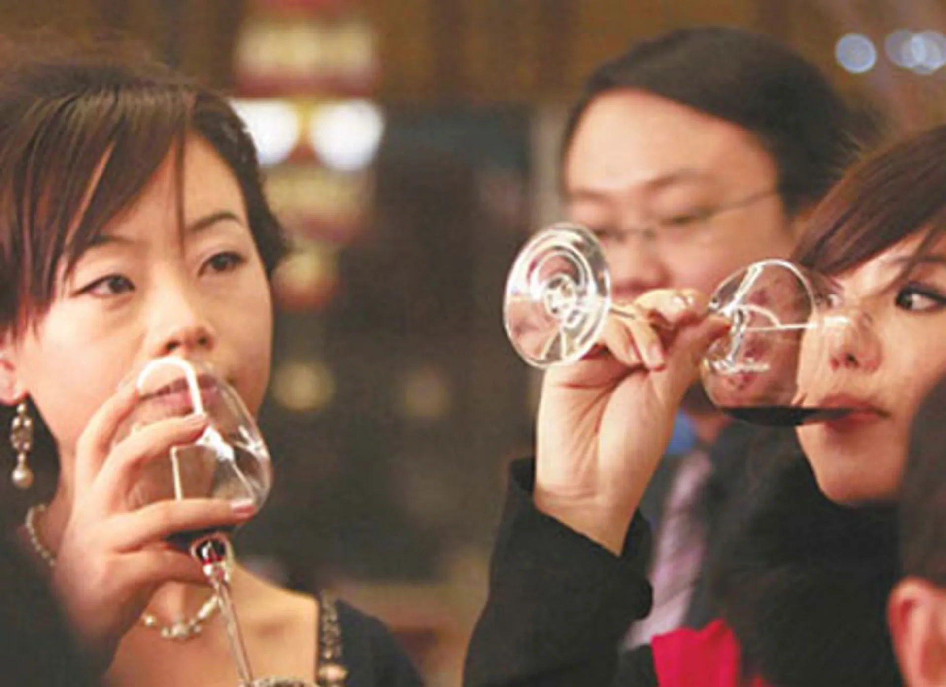 Капитал - Проверки вина из Европы приостановлены в Китае