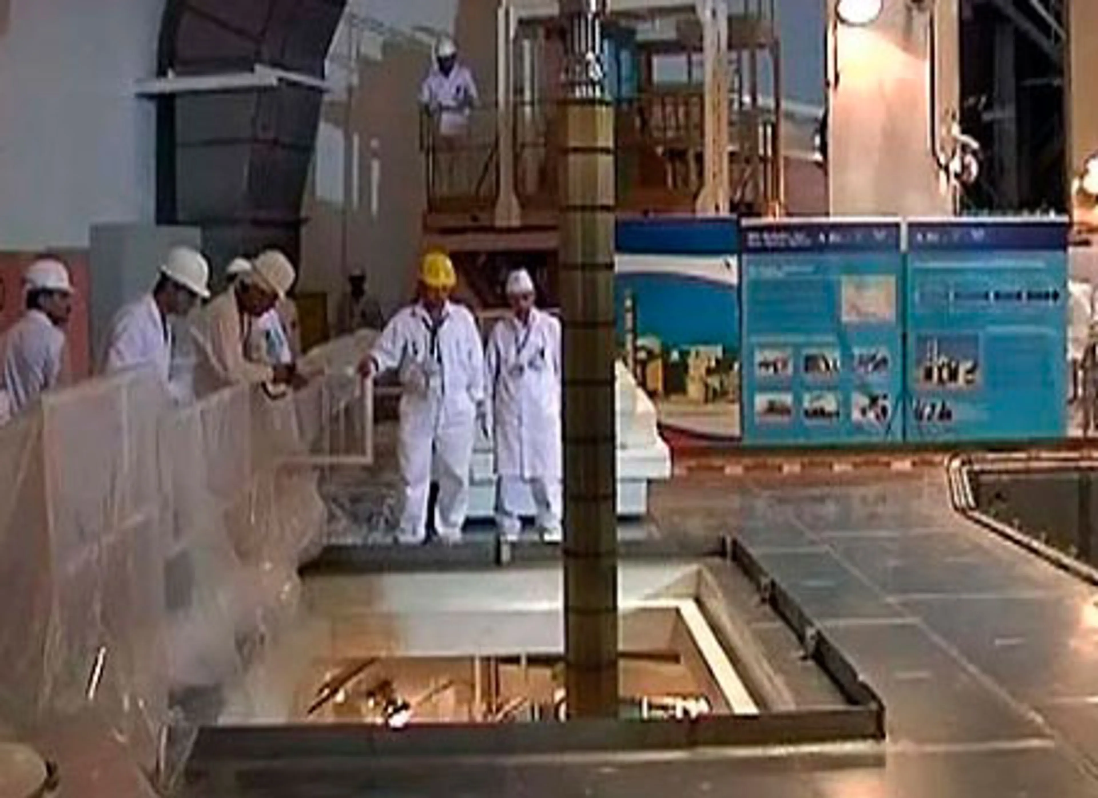 Капитал - Иран и Россия построят новую АЭС