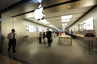 Капитализация Apple впервые превысила $900 млрд