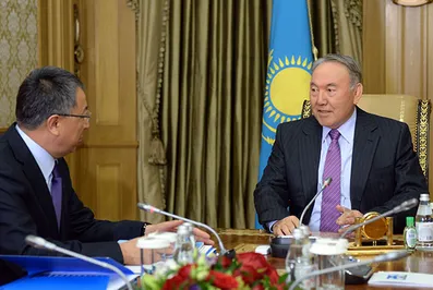 Нурсултан Назарбаев провел встречу с Жансеитом Туймебаевым