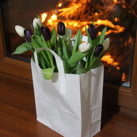 Капитал - Женщины покупают цветы чаще, чем мужчины