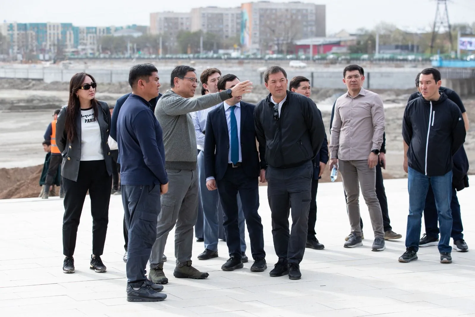 Благоустройство озера Сайран: работы завершили на 80%