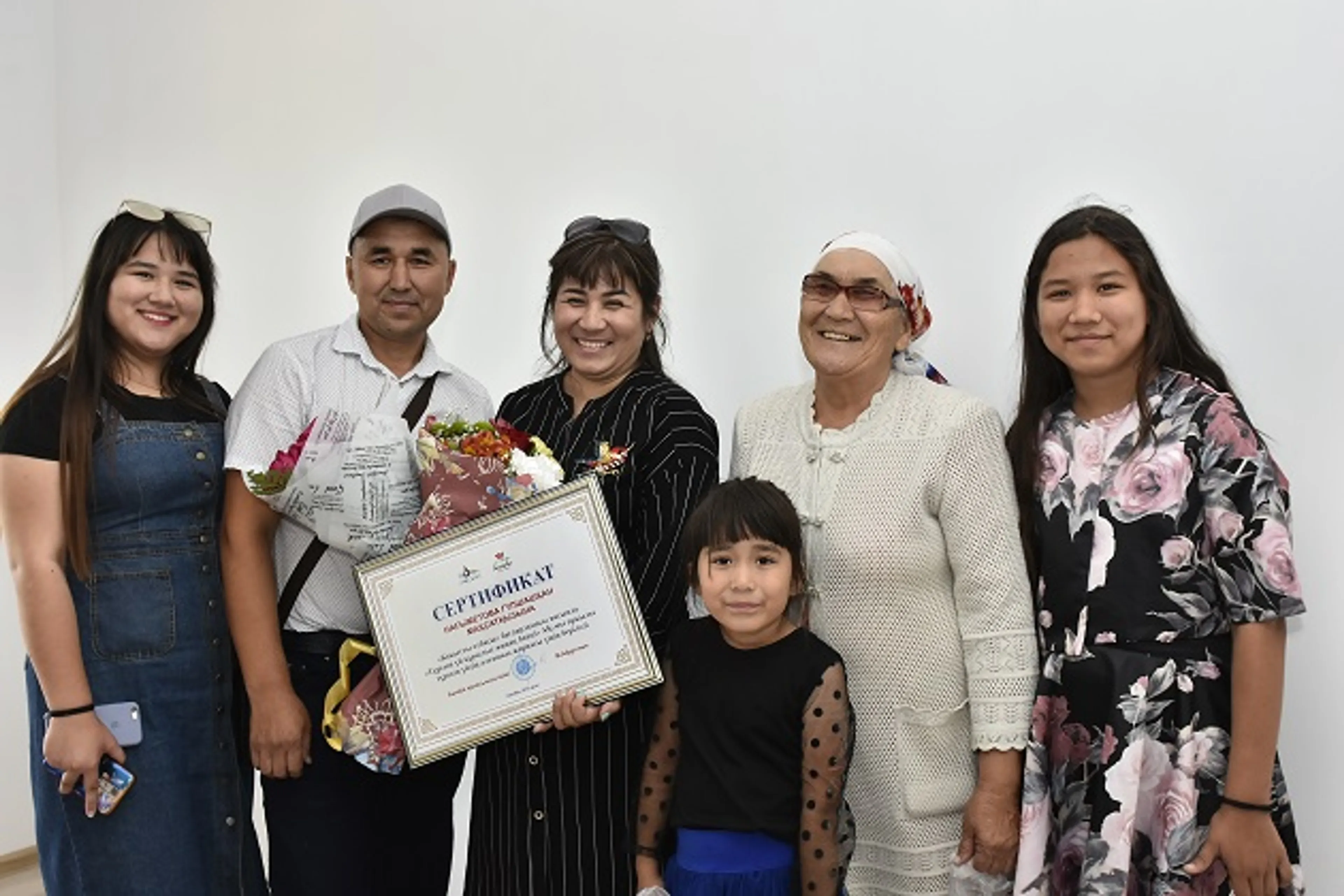 Капитал - Три многодетные семьи в Актобе получили квартиры