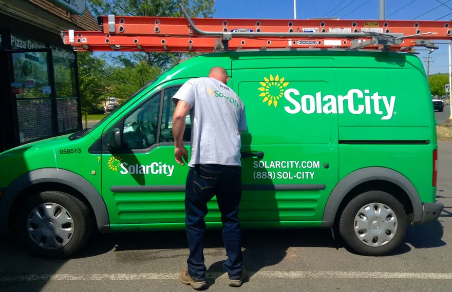 Капитал - Инвесторы недовольны сделкой между Tesla и SolarCity