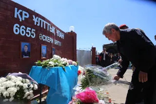 Капитал - Актюбинцы почтили память погибших при терактах