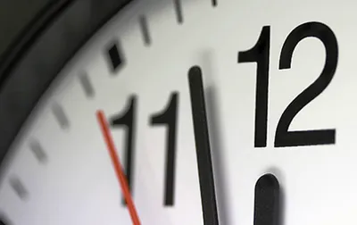 Трем тысячам казахстанцев компенсировали сокращенное рабочее время