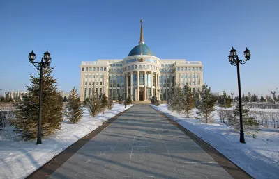 Главы Казахстана и Узбекистана отметили поступательное развитие отношений двух стран