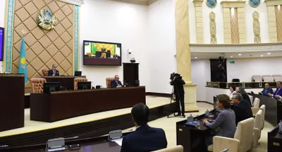 Парламент одобрил переименование столицы