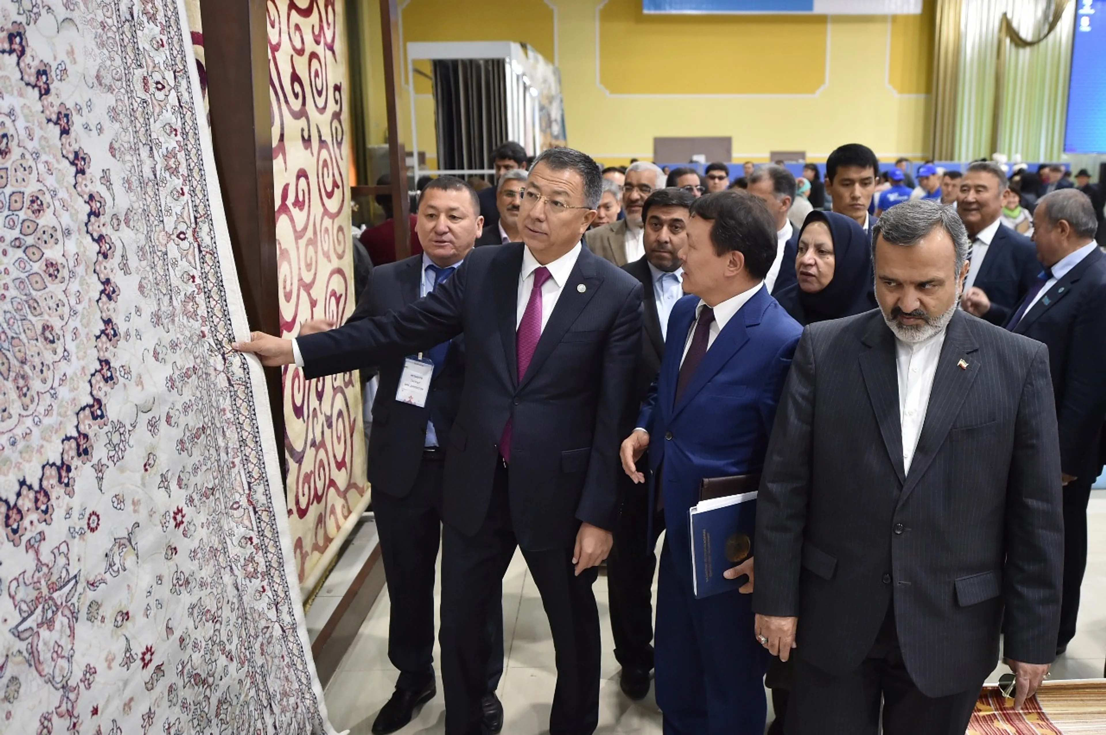 Капитал - В Шымкенте проходит ярмарка ковров