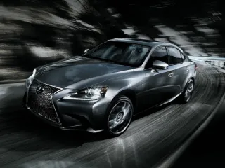 Капитал - Lexus IS стал автомобилем года