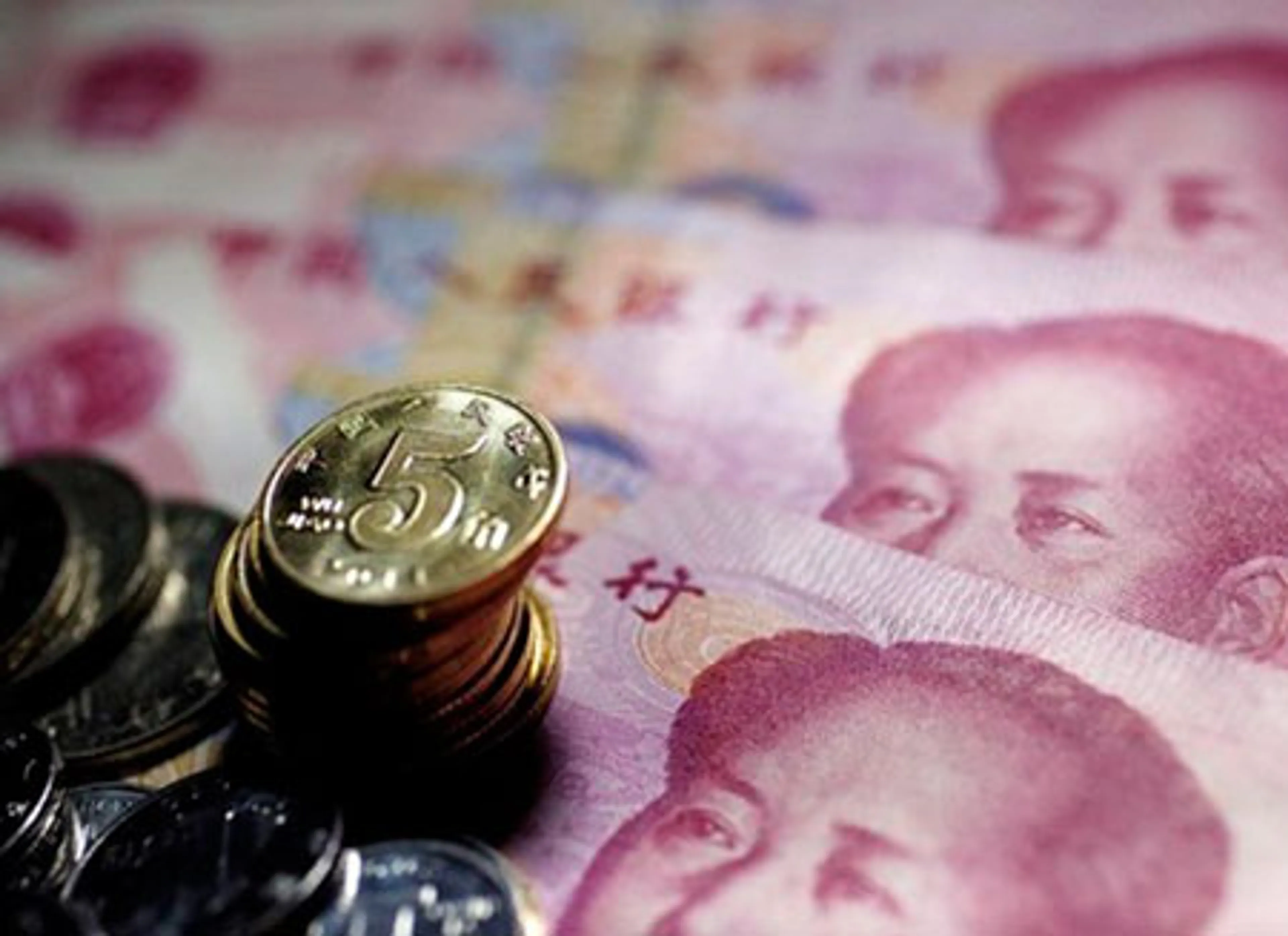 Капитал - Китайский юань смог избежать падения