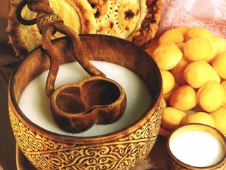 Капитал - На Наурыз в торговых центрах столицы угостят баурсаками и коже