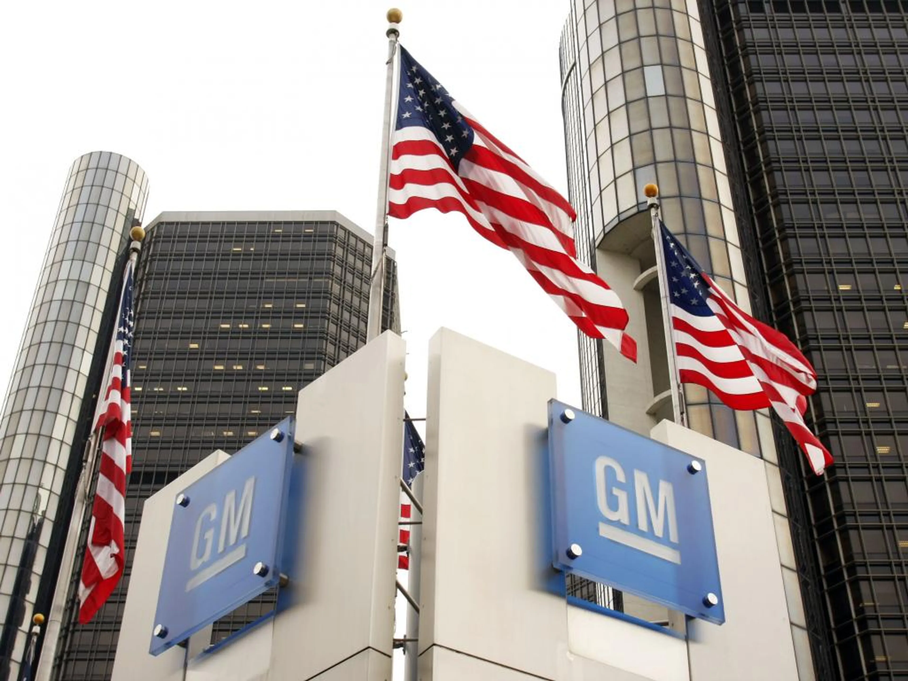Капитал - GM пообещает вложить $1 млрд в заводы в США