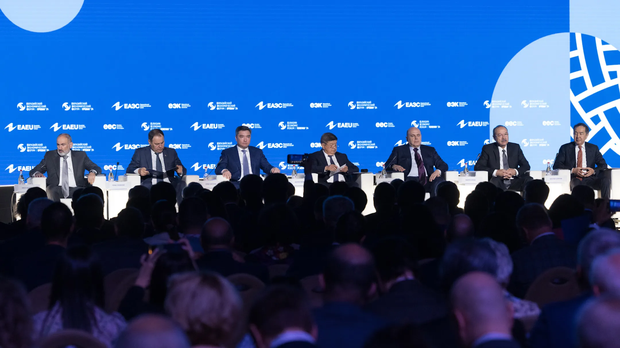 Премьер принял участие в заседании Евразийского межправсовета в Ереване - Image Kapital.kz