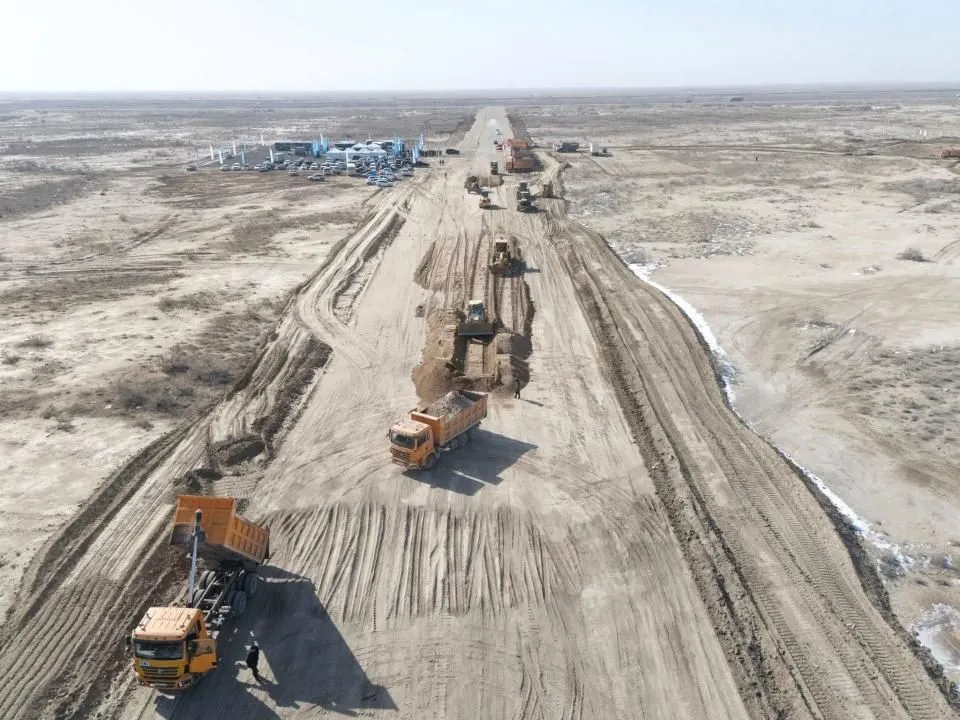 Стартовал первый этап четырехполосного расширения дороги Кызылорда - Актобе