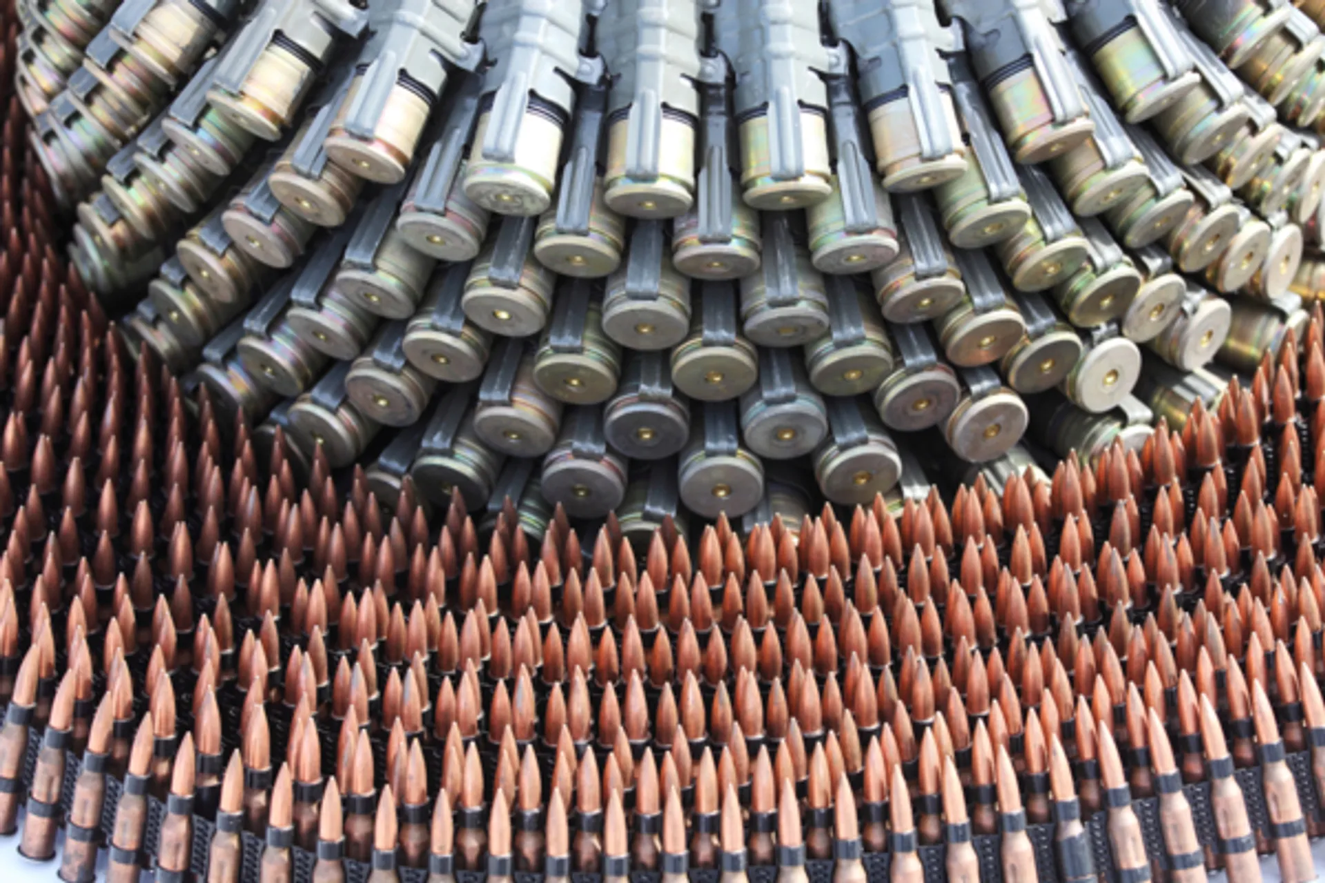 Капитал - Казахстан ратифицирует договор о торговле оружием