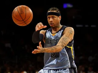 Капитал - Аллен Айверсон вынужден просить милостыню