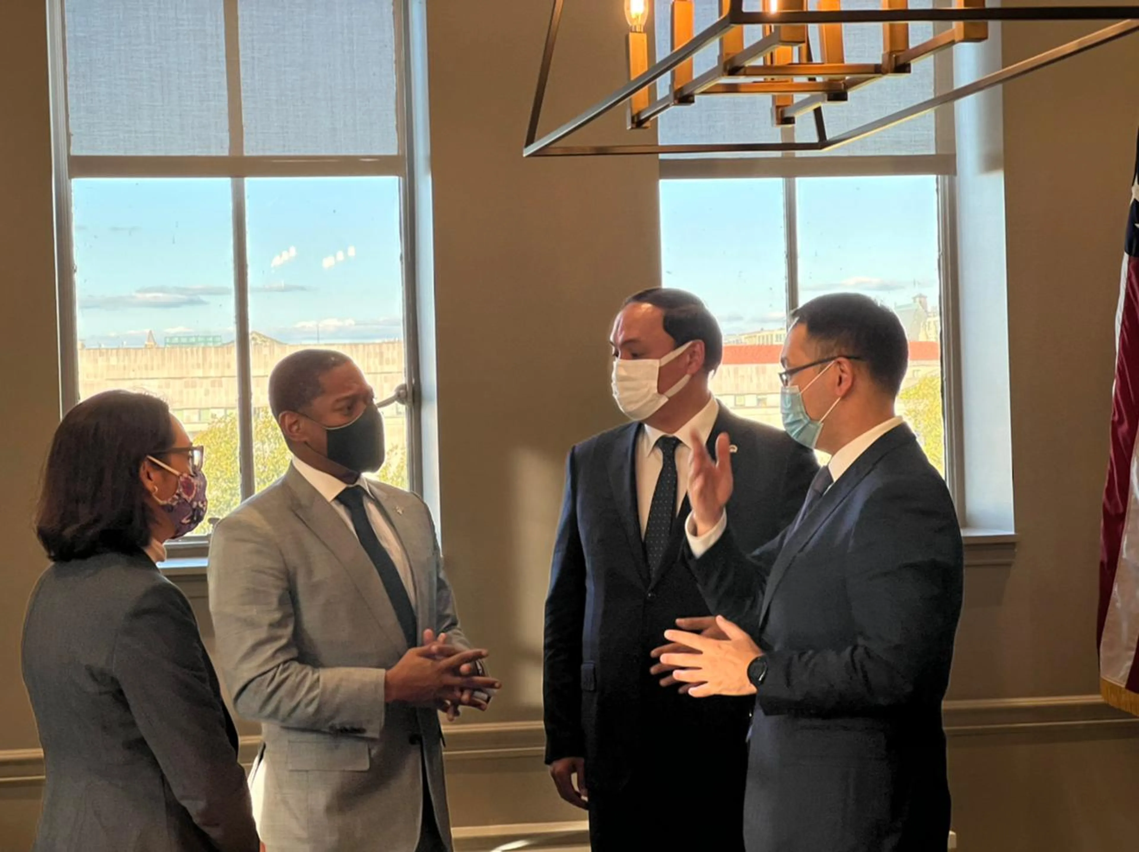 Капитал - Ербол Карашукеев провел переговоры в США