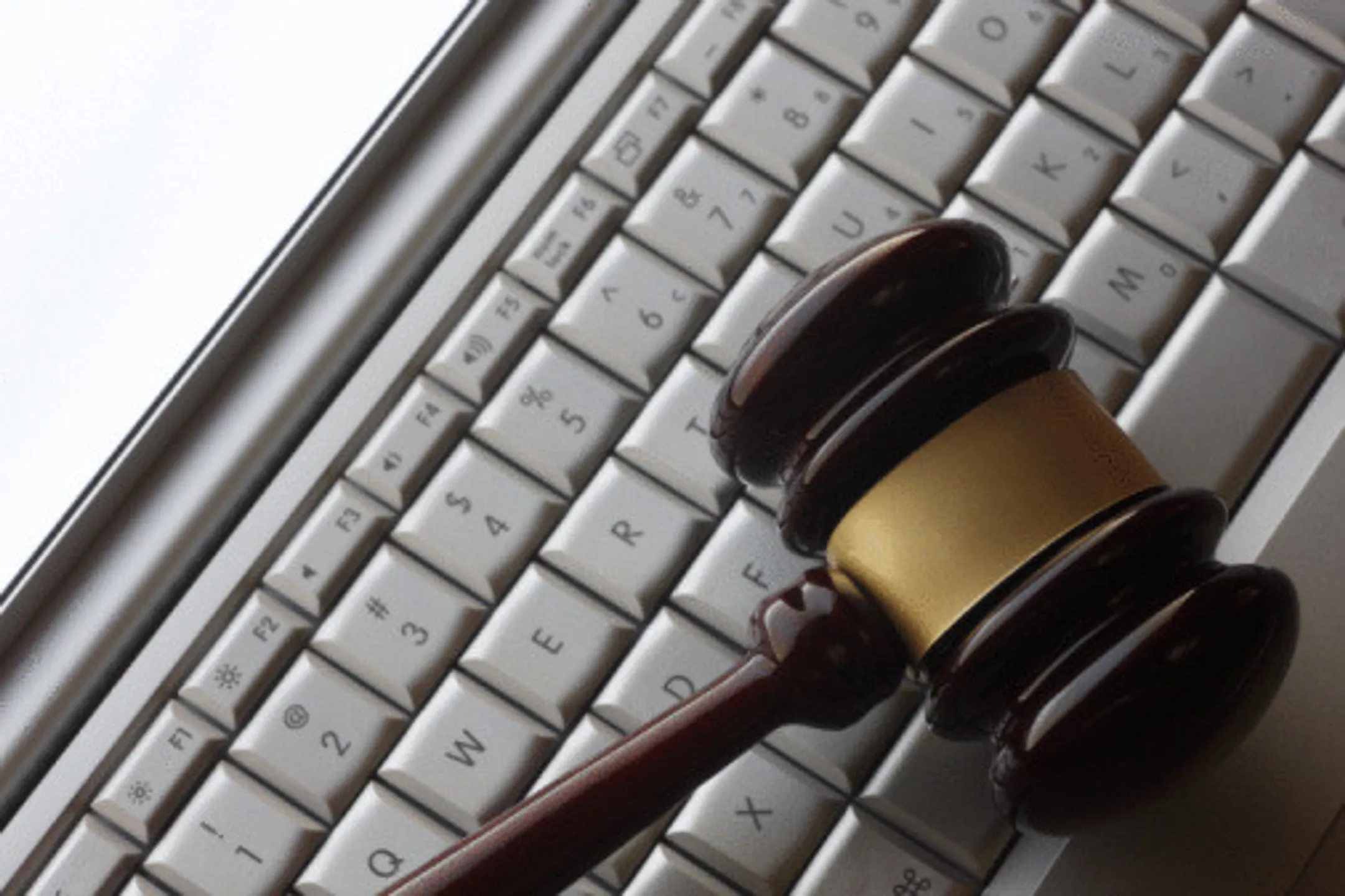 Конфискованное имущество в РК продают через интернет - Image Kapital.kz