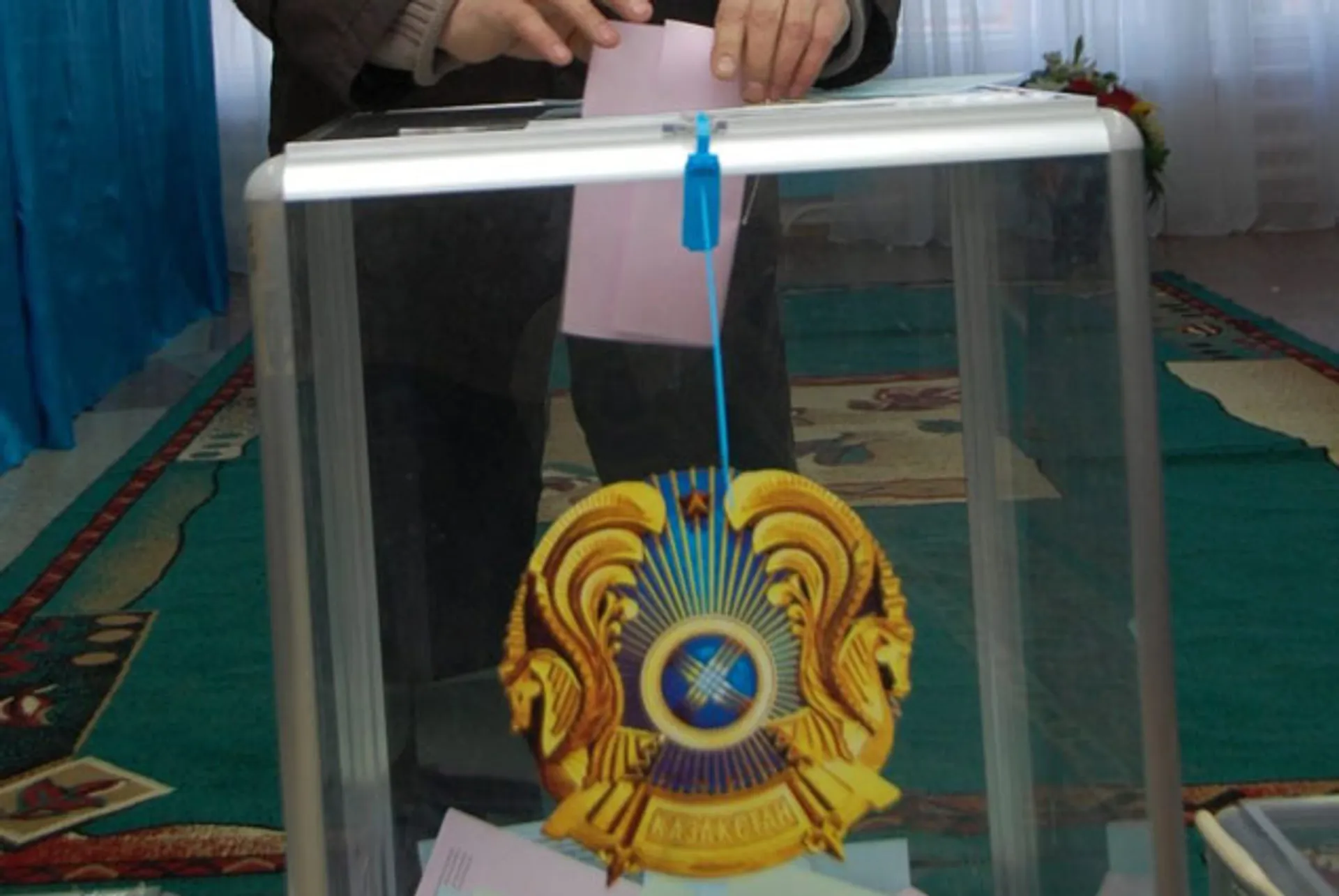 Капитал - Международные организации приглашены на выборы