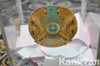 Капитал - Первые участки для голосования открыли за рубежом