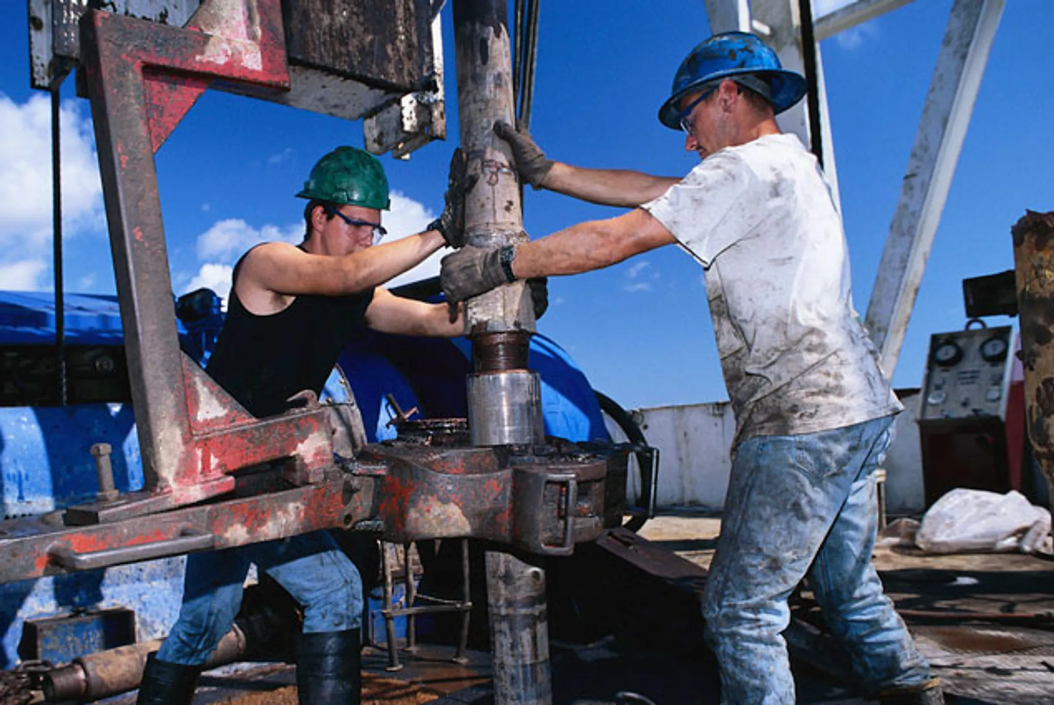 Баррель нефти Brent упал ниже $45 - Image Kapital.kz