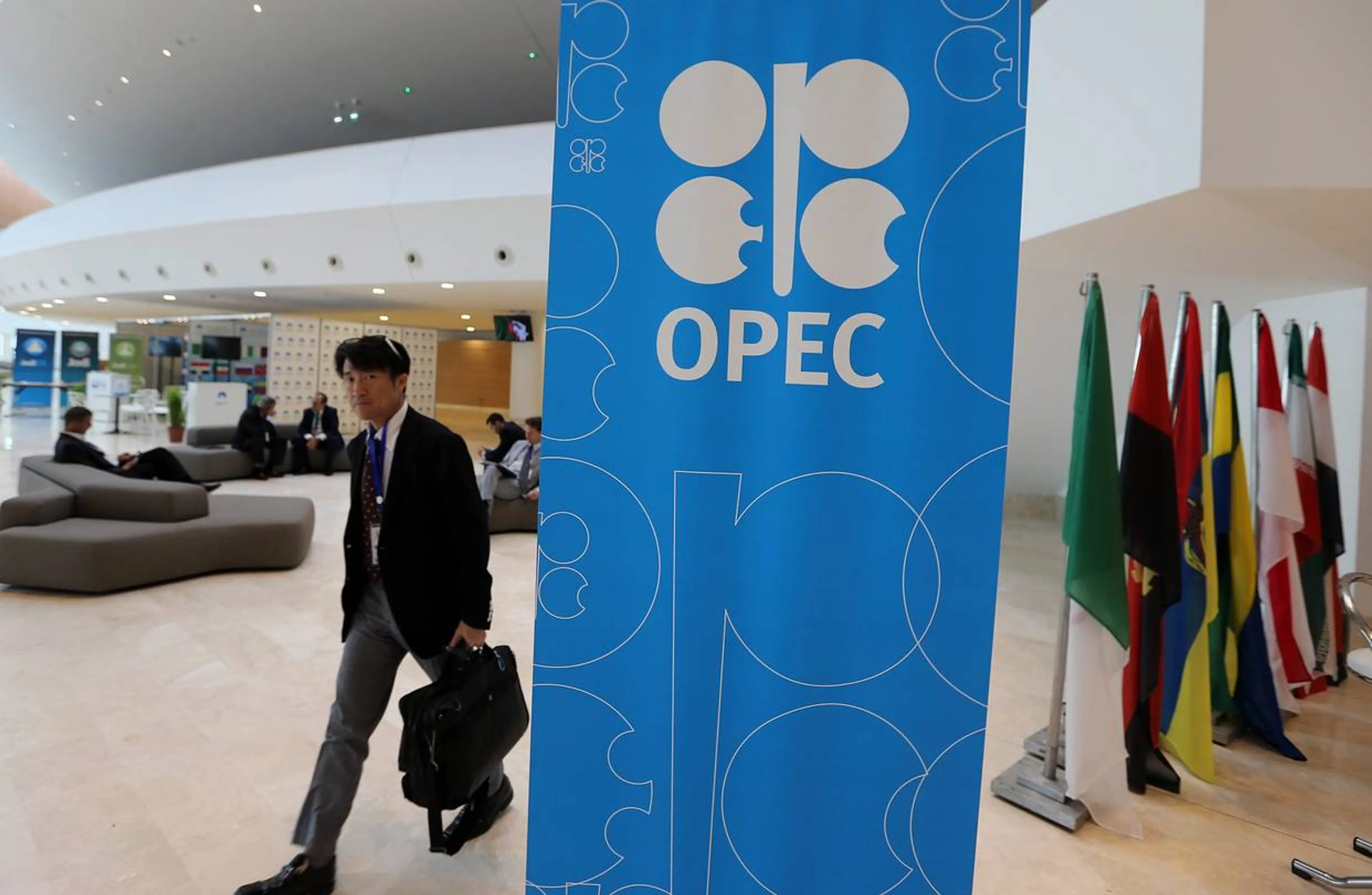 Капитал - ОПЕК убедила инвесторов в выполнении нефтяного соглашения