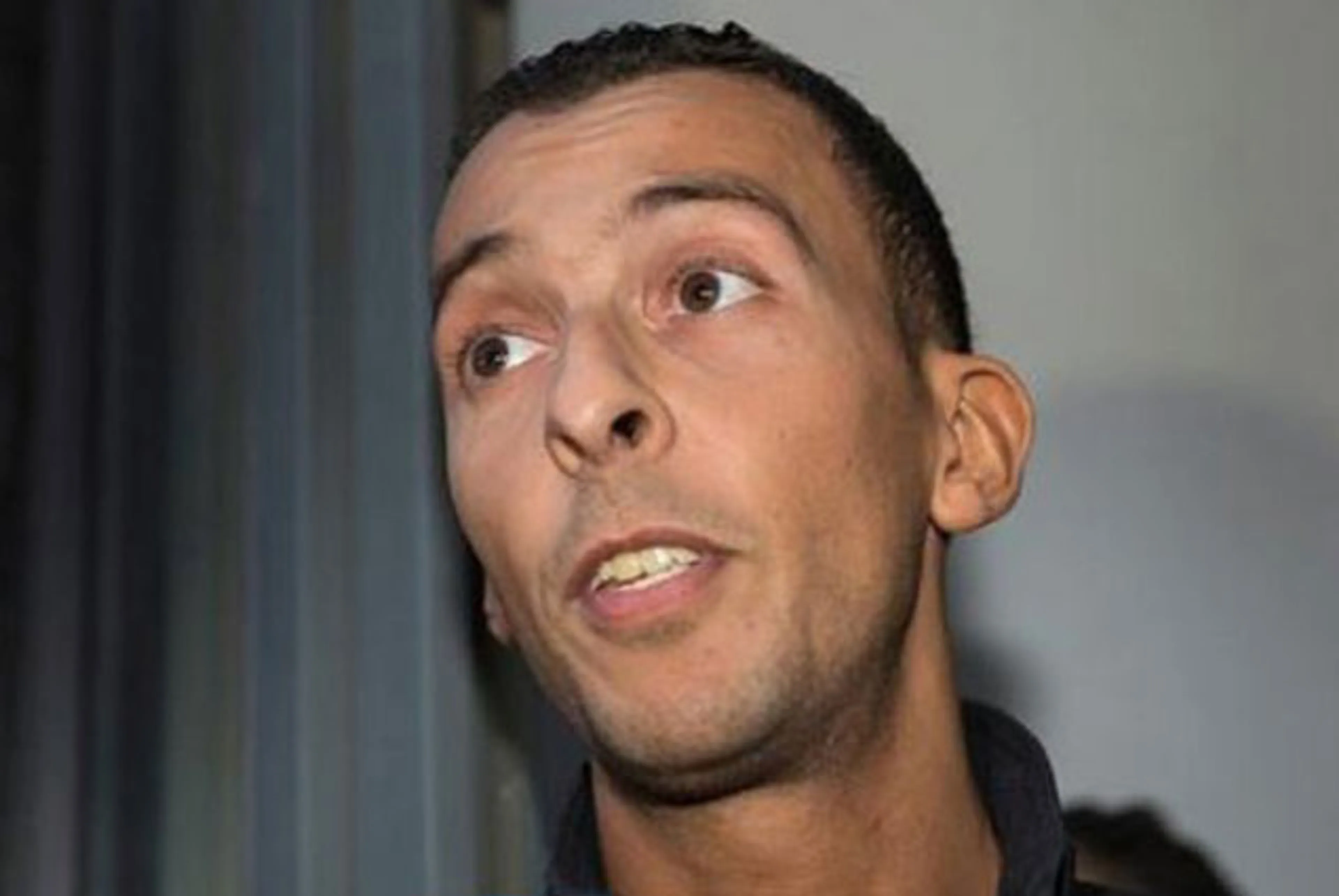 Капитал - Франции передали главного подозреваемого в парижских терактах