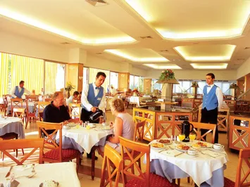 Гостиницам и ресторанам возместят 50% затрат на сертификацию