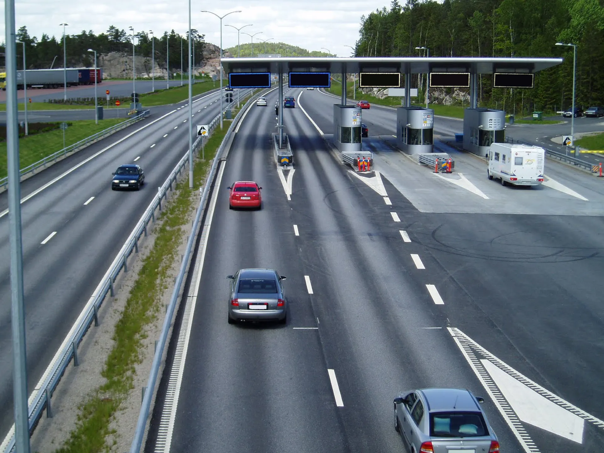 Капитал - Платные дороги – как выход из сложного положения?