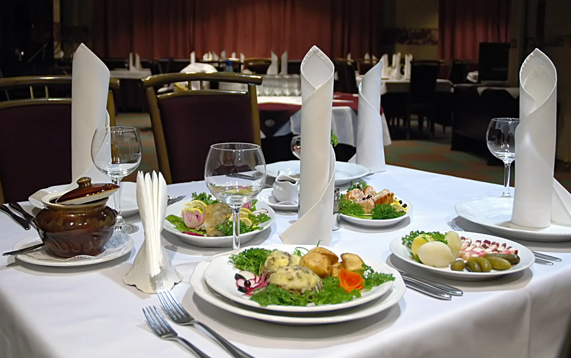 Капитал - Жители Атырау и Актау не экономят на питании