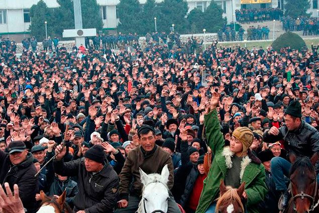 Выборы спровоцировали попытку захвата мэрии в Кыргызстане- Kapital.kz