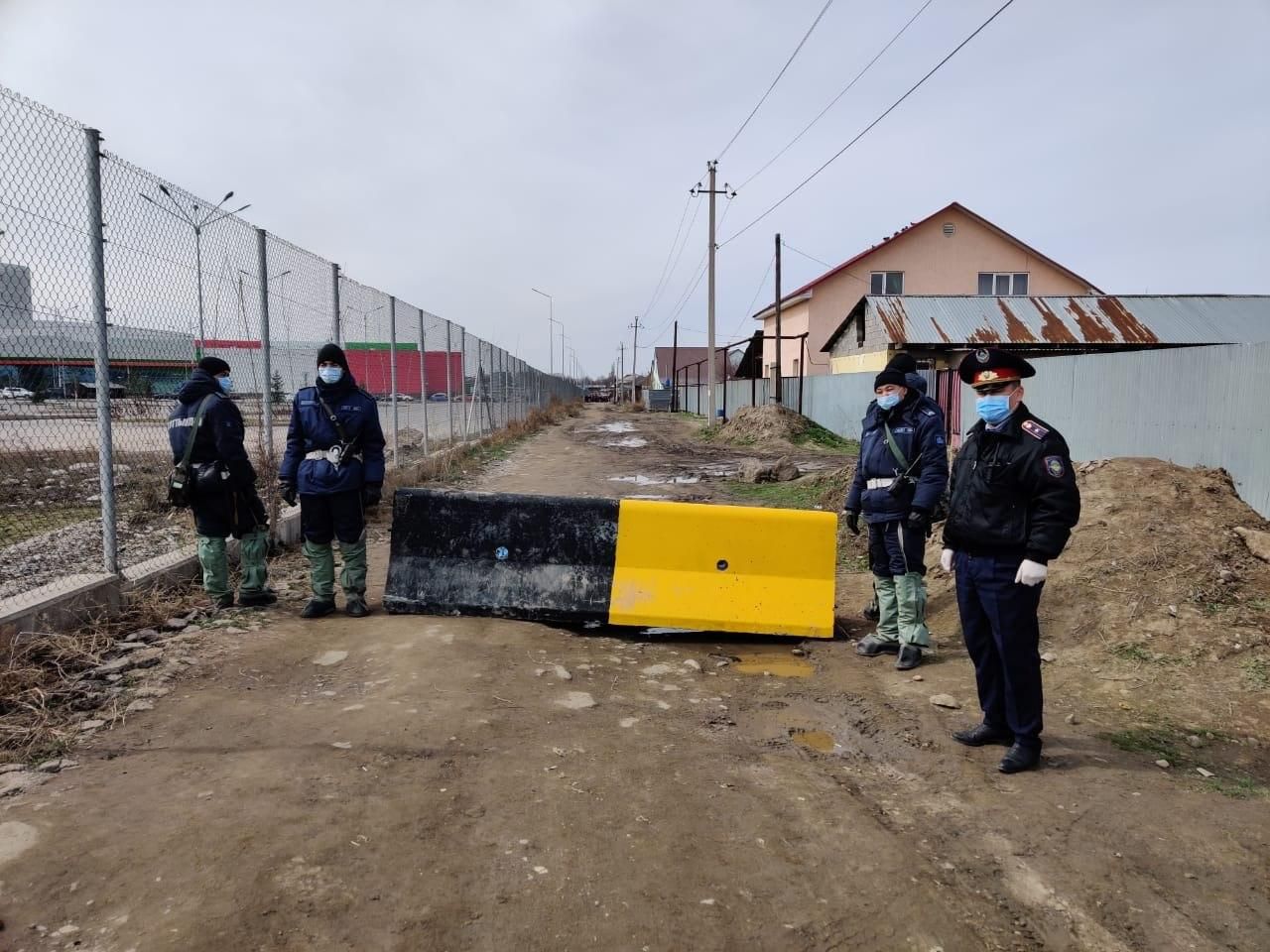 Полиция: 30 объездных троп закрыты по периметру карантинной зоны Алматы - Kapital.kz