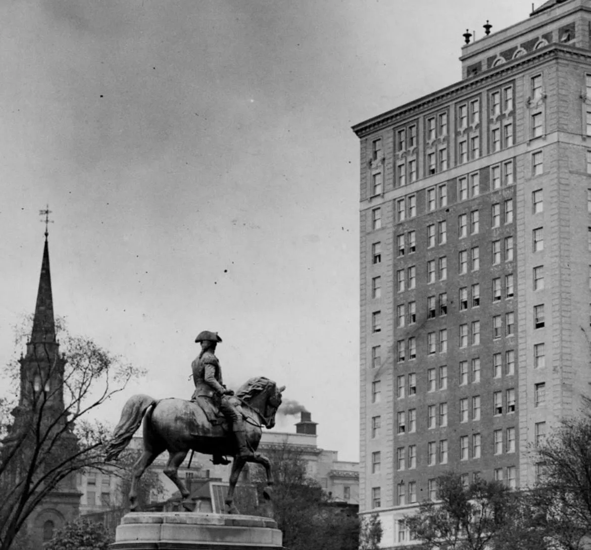 «Клиент всегда прав» или как построить гостиничную империю